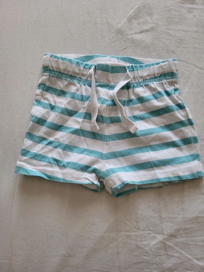 Petit short garçon 9 mois