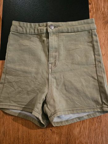 Short jean kaki
