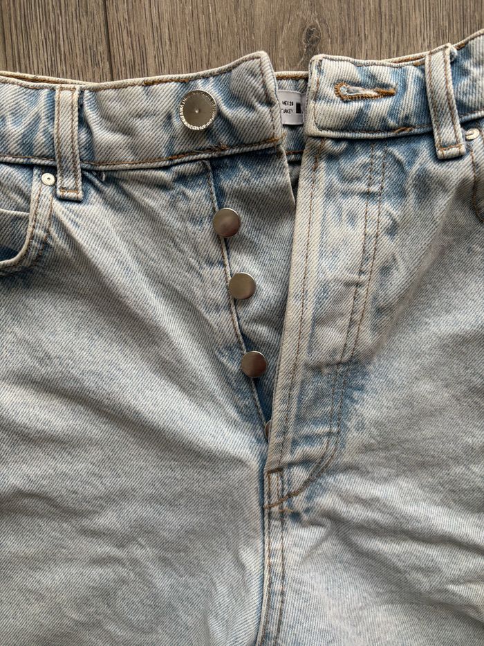Short en jean à boutons taille haute - photo numéro 3