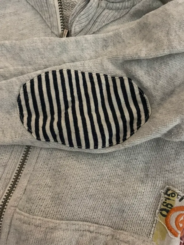 Gilet zippé à capuche - photo numéro 3