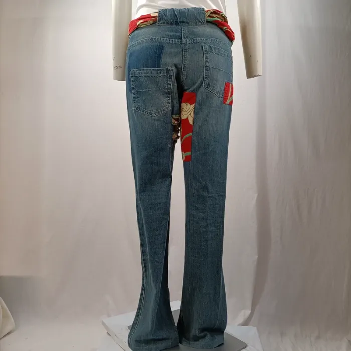 Jeans empiècement fleuri - Kenzo Paris - Taille 36 A1216 - photo numéro 2