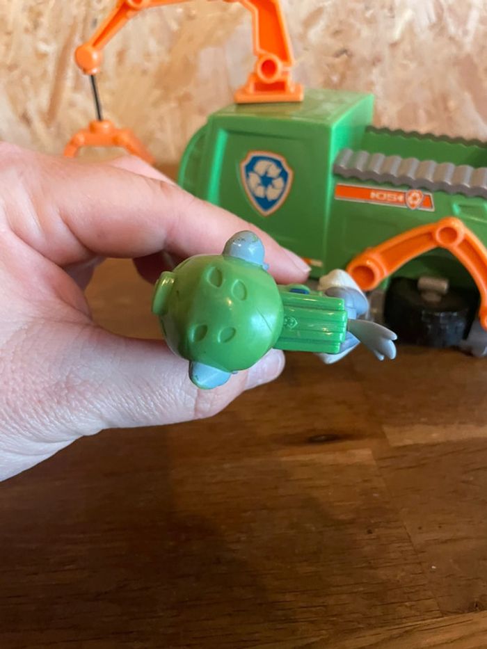 Idée cadeau 🎁 figurine Rocky et son véhicule de la Pat Patrouille - photo numéro 7