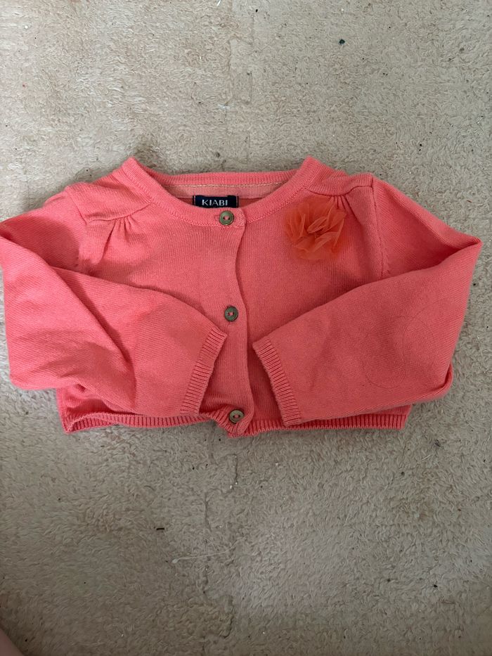 Gilet cache cœur rose taille 6 mois
