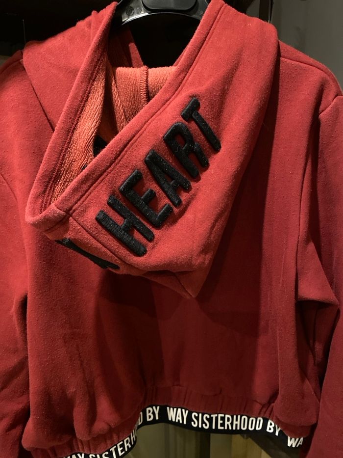 Sweat, femme à capuche - photo numéro 3