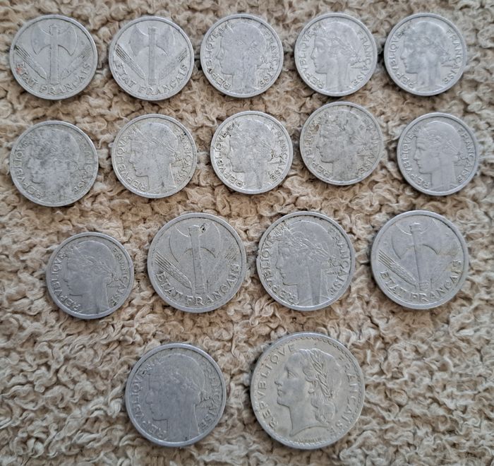 Lot de 16 anciennes pièces de monnaie en alu de 1942 à 1957 - photo numéro 4