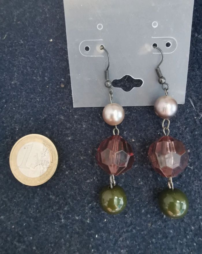 Boucles pendantes a perles - photo numéro 2