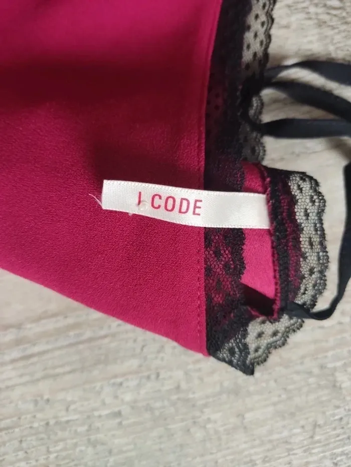 Blouse manches longues rouge framboise col V dentelle noire taille L I.Code - photo numéro 8