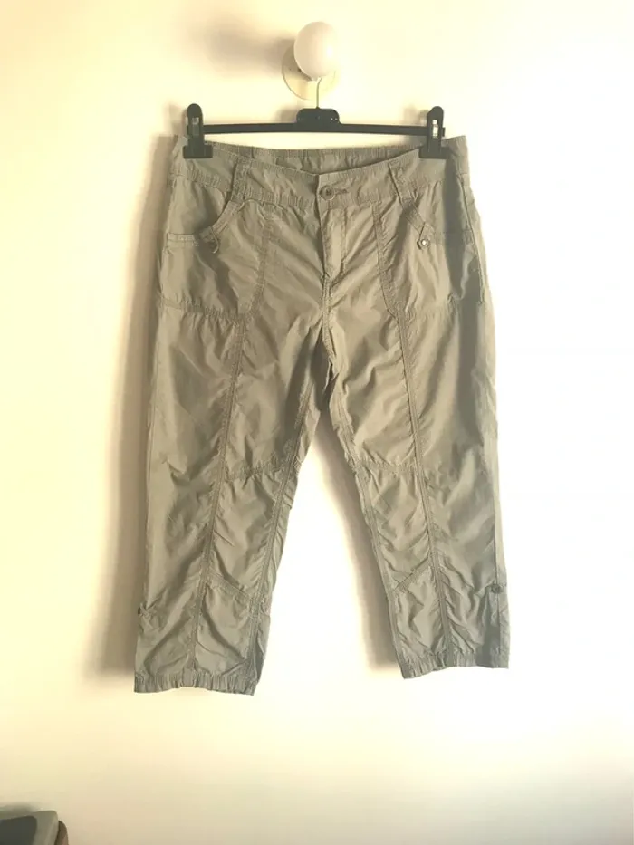 Pantacourt cargo très léger gris Kiabi taille 40/42 - photo numéro 2