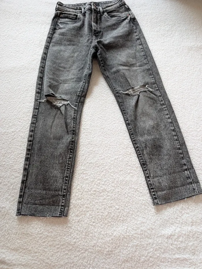 👖 Jean mom slim destroy Stradivarius – M - photo numéro 5