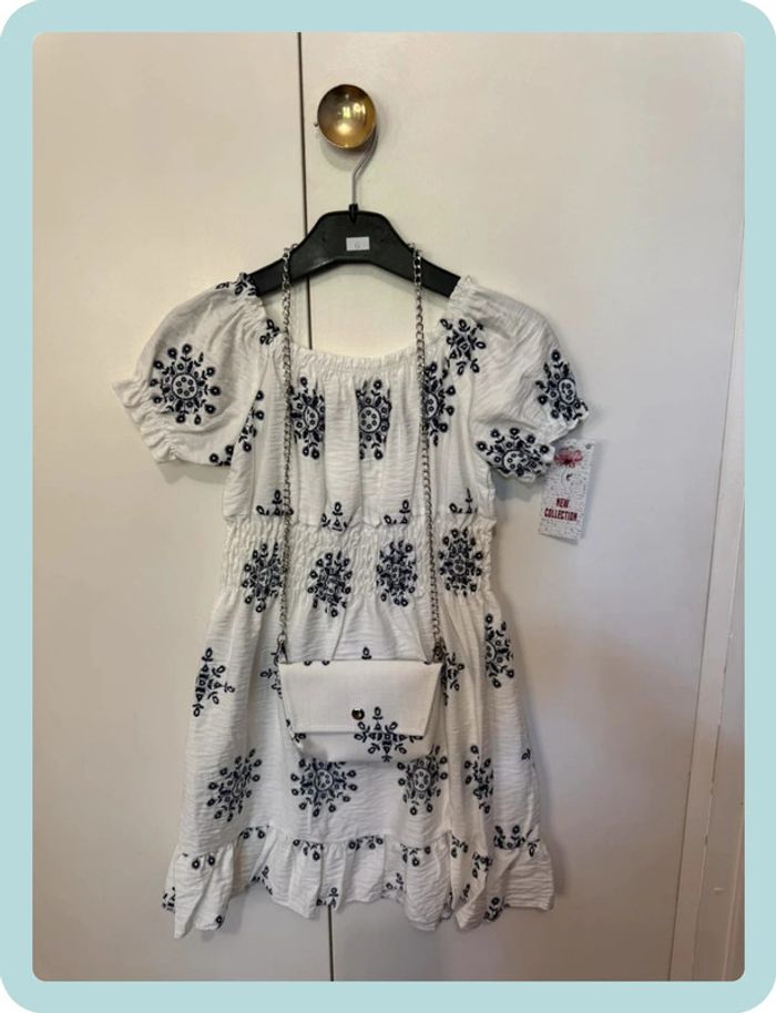 Robe blanche pour filles