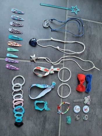 Lot bijoux/accessoires cheveux