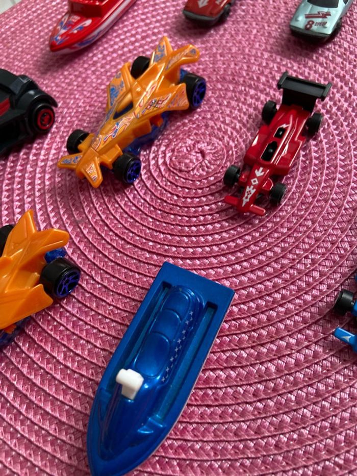 Lot de 8 voitures et 2 bateaux - photo numéro 5