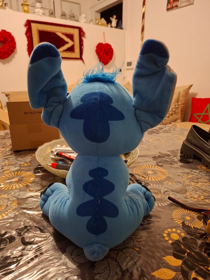 Peluche stitck parle hauteur 30 cm prix 8 euro - photo numéro 3
