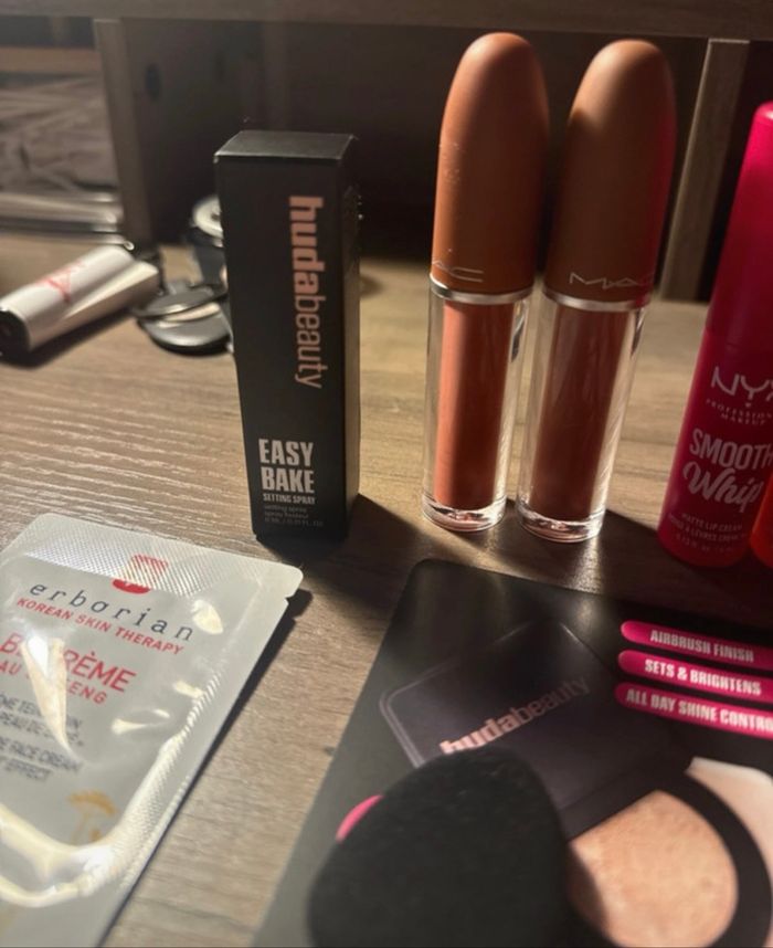 Lot maquillage - photo numéro 8