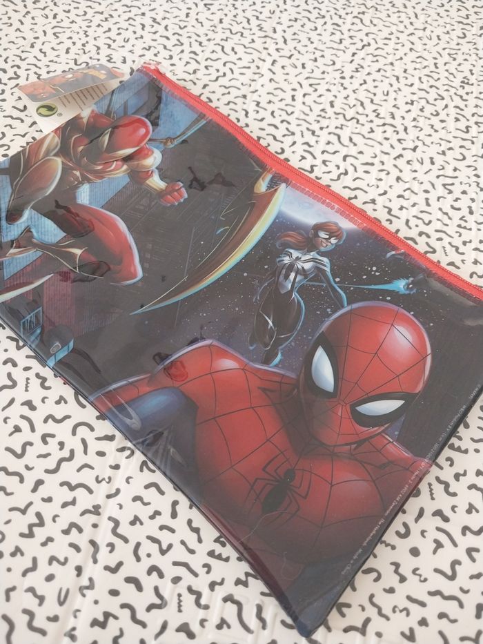 Trousse Spider-Man • Neuve - photo numéro 2