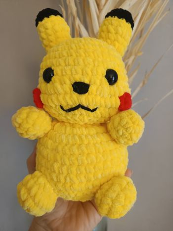 Peluche décorative au crochet