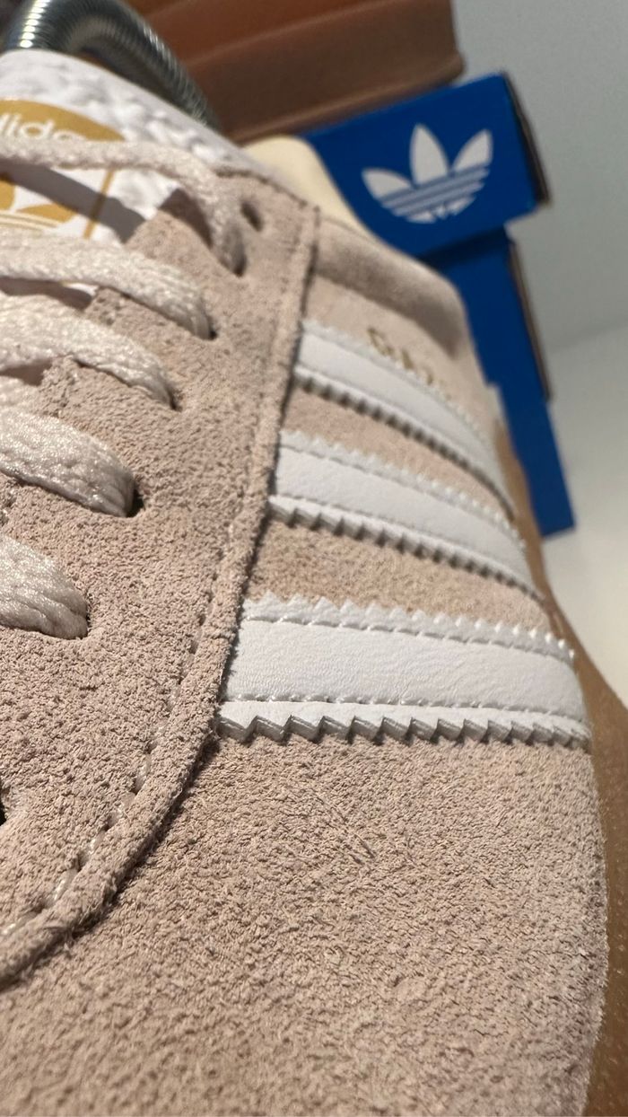 Adidas Gazelle Bold wonder white gold-met - taille 37 1/3 - photo numéro 7