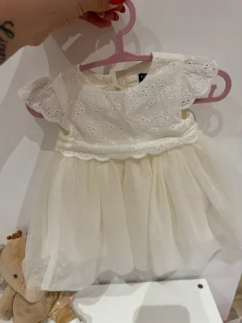 Robe de baptême / cérémonie bébé 1 mois - 56