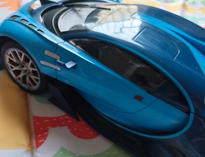 Bugatti téléguidé - photo numéro 7