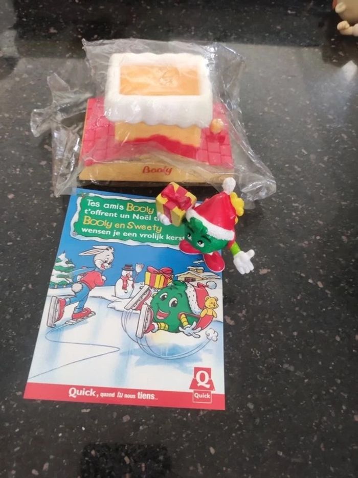 lot figurine Booly en sweety et cheminee