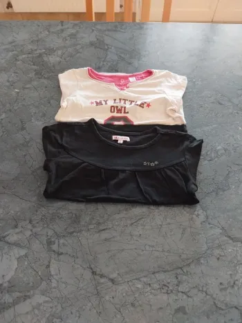 2 t-shirts manche longue 5 ans