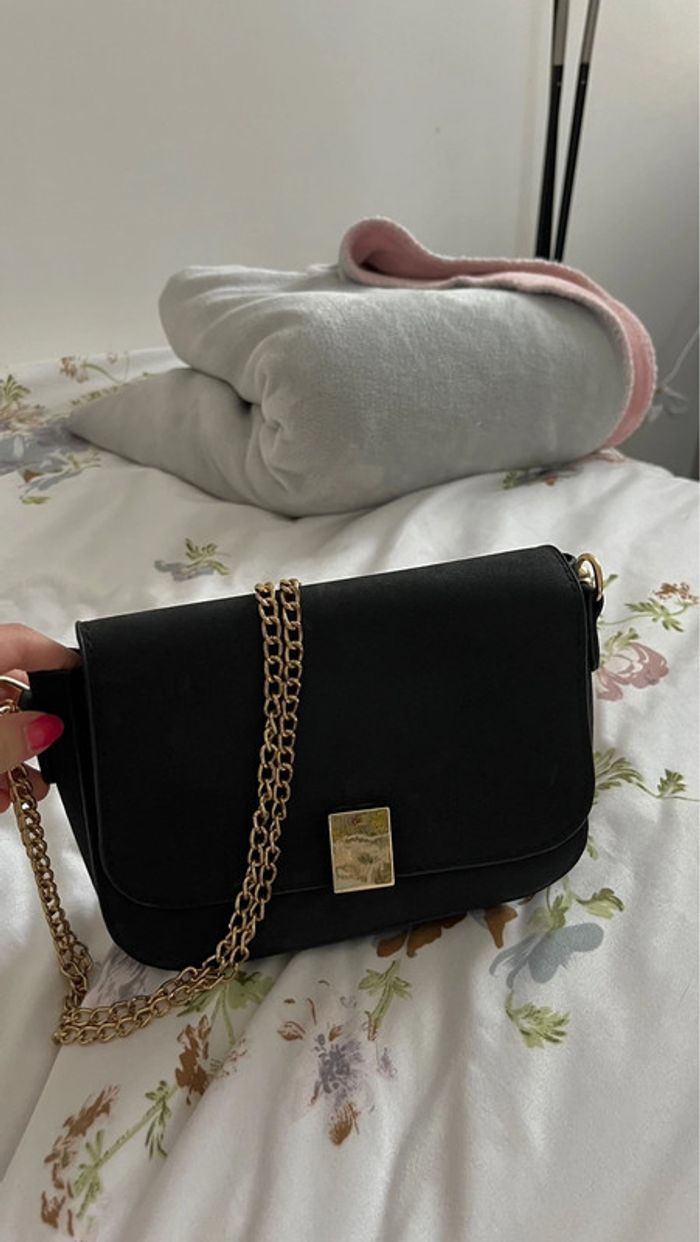 sac avec chaîne ajustable
