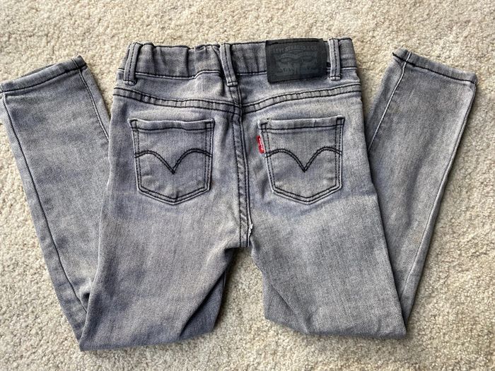 Jean slim 710 super skinny Levi’s 🌻 - photo numéro 4