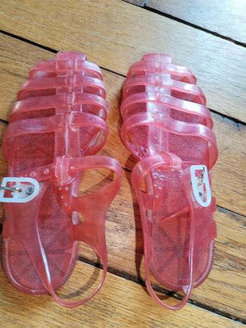 Sandales meduse rouge
Enfants Pointure 30