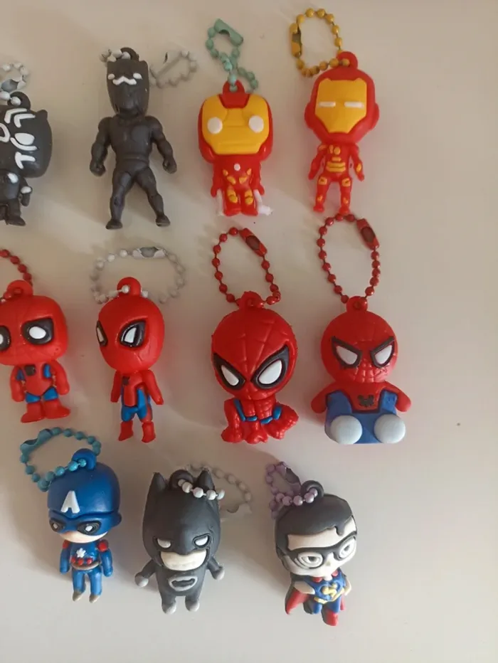 Lot 11 porte clé marvel - photo numéro 3