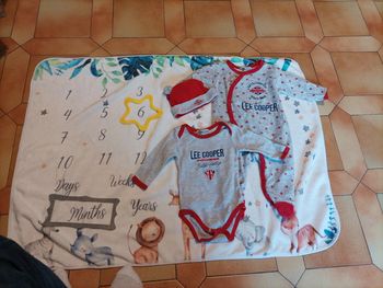 Ensemble body pyjama bonnet