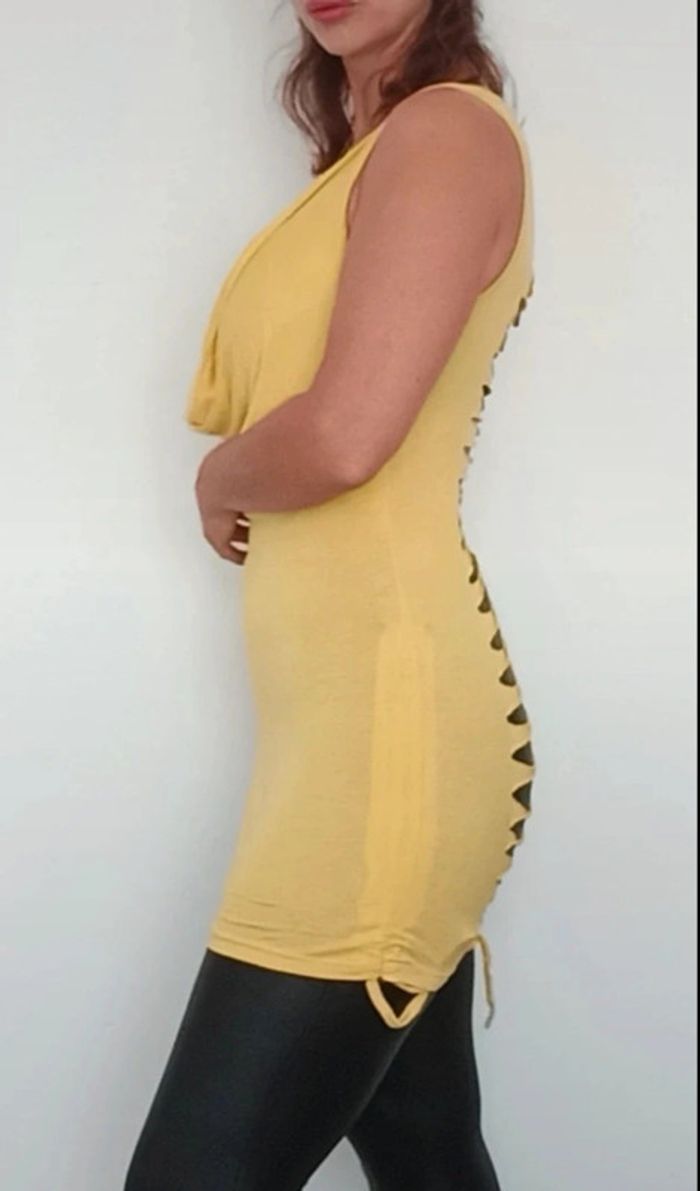 Tunique jaune dos nu ouvert frangé neuve TU - photo numéro 4