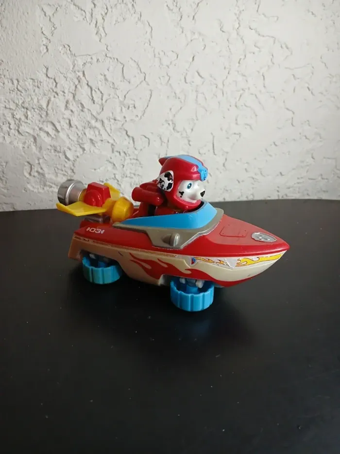 Pat Patrouille Marcus et son bateau