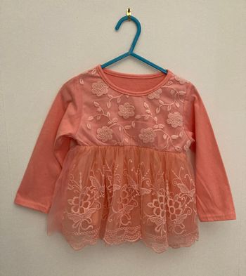 robe avec tulle brodé fleurs taille 6 mois