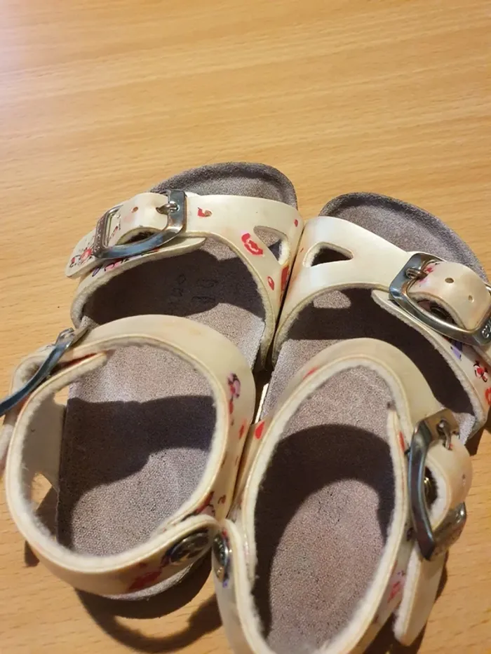 Sandalettes fille goldstar pointure 21 - photo numéro 2