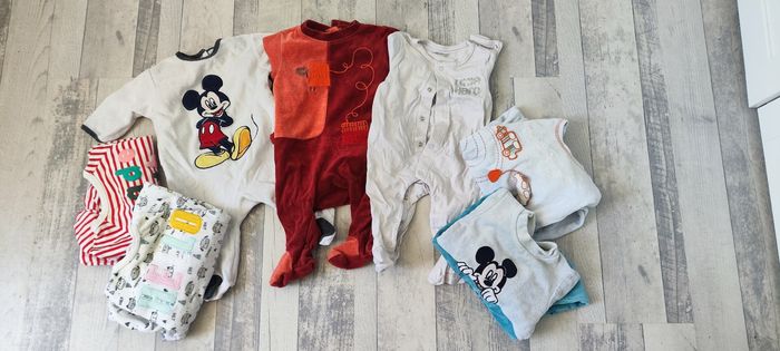 Lot pijamas 3 mois