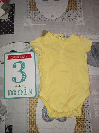 Bodies jaune