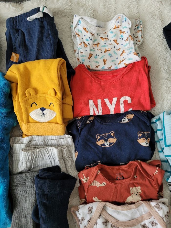 Lot de vêtements bebe 6 mois 36 pièces - photo numéro 4