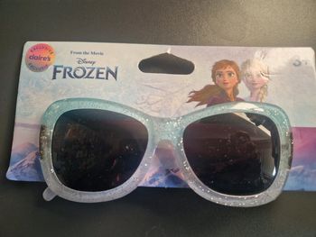 Lunettes de soleil reine des neiges