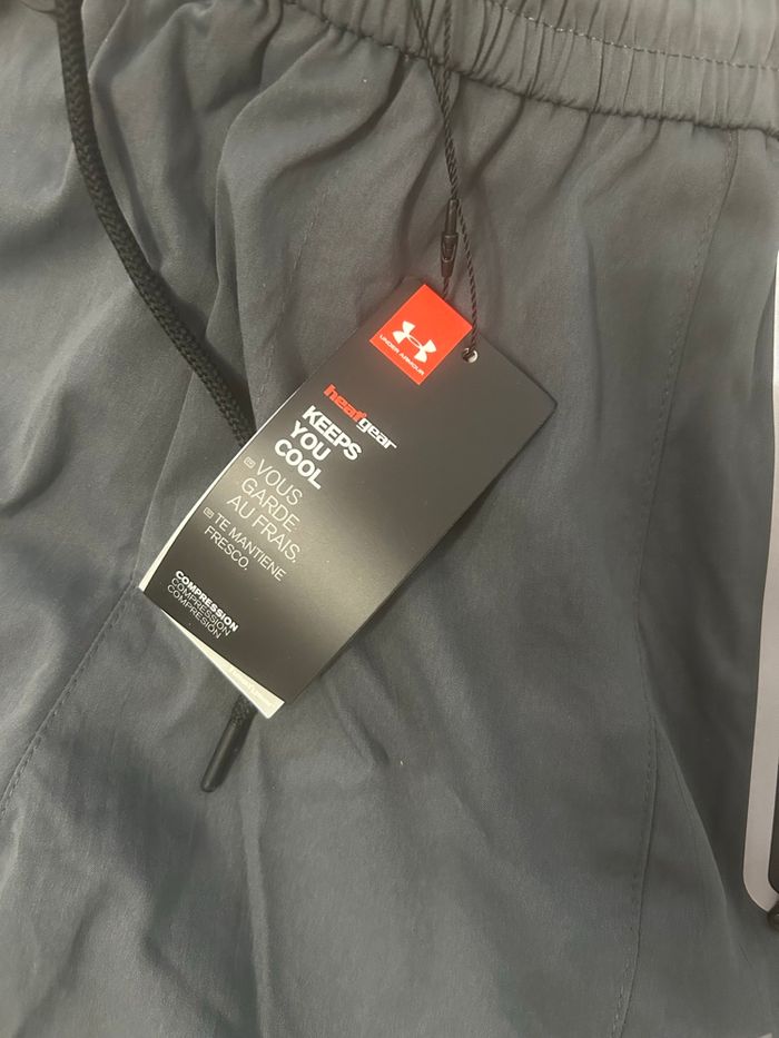 Pantalon under armour taille M gris - photo numéro 3