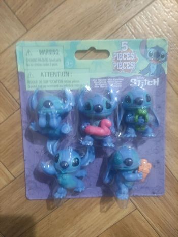 5 Figurines stitch