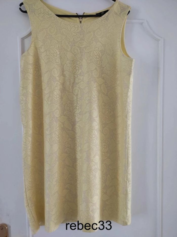 Robe jaune pâle  h&m