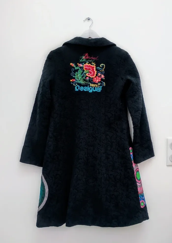 Beau manteau Desigual taille 40 - photo numéro 3