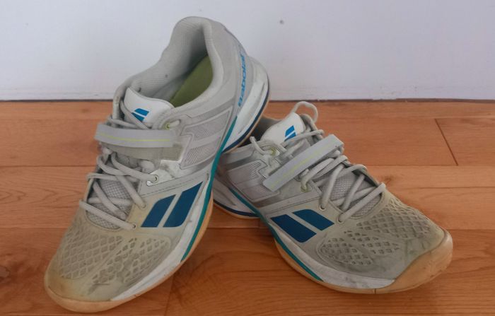 baskets BABOLAT grises - photo numéro 2