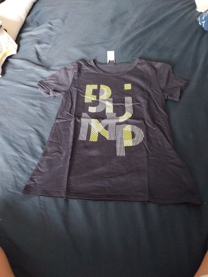 T shirt decathlon 10-11 ans
