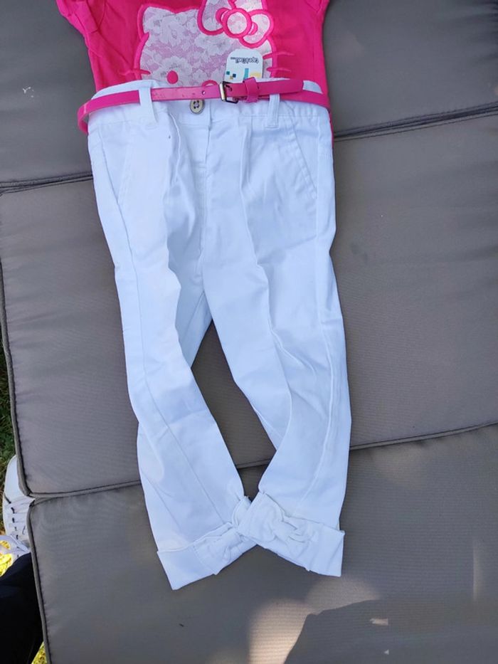 Pantalon Blanc fille neuf et t-shirt - photo numéro 3