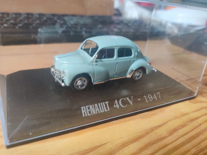 Renault 4CV 1947