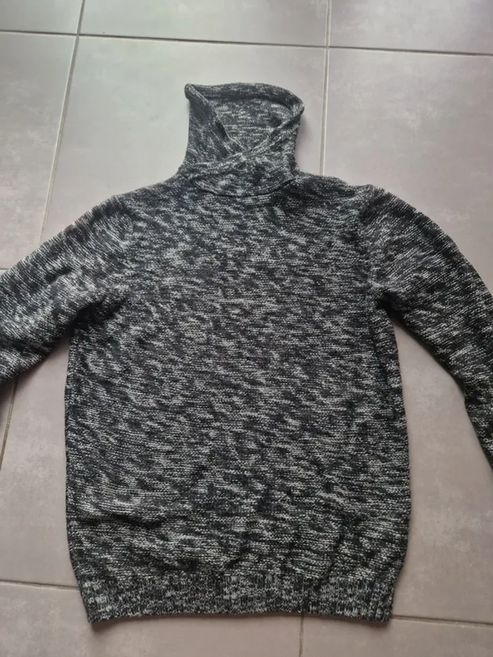 Pull col roulé homme