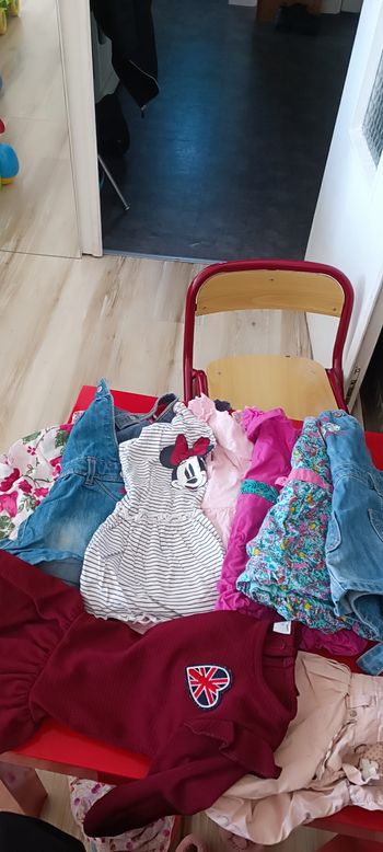 Lot 18 mois fille