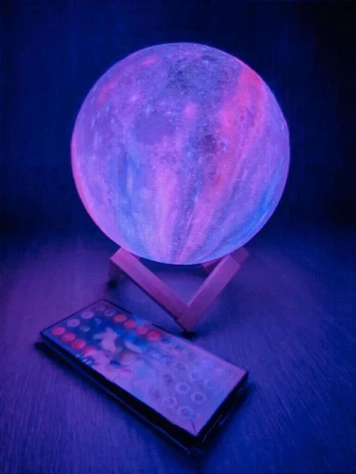 Magnifique Lampe Lune décorative 16 couleurs RGB - photo numéro 3