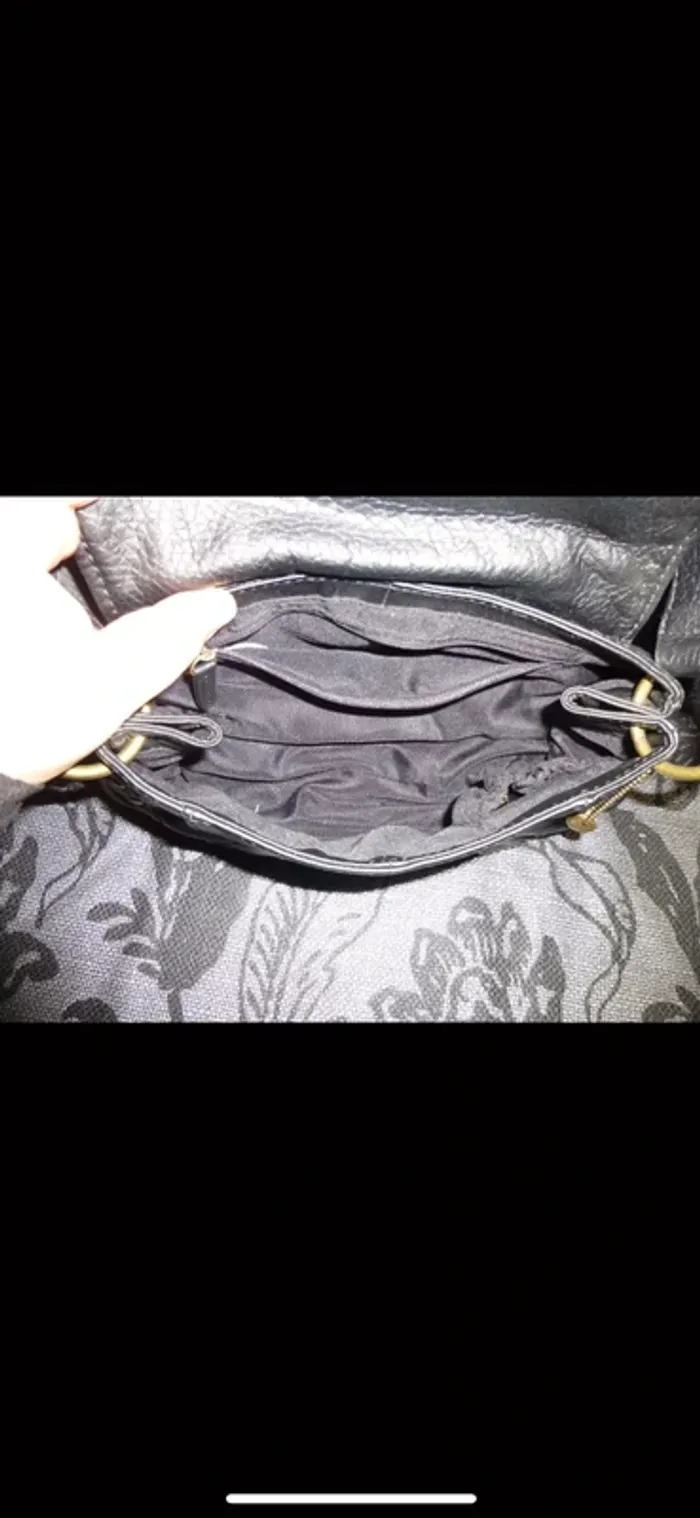 sac clouté porter épaule + portefeuille cuir noir ESPRIT comme neuf - photo numéro 3